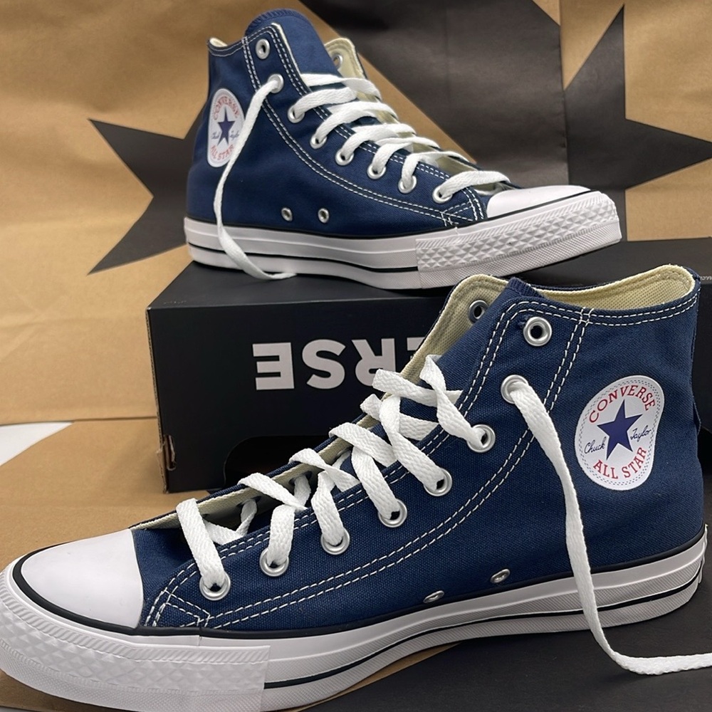 Converse Men's Blue High-Top Sneakers Classic Colors Navy - Picture 16 of 16